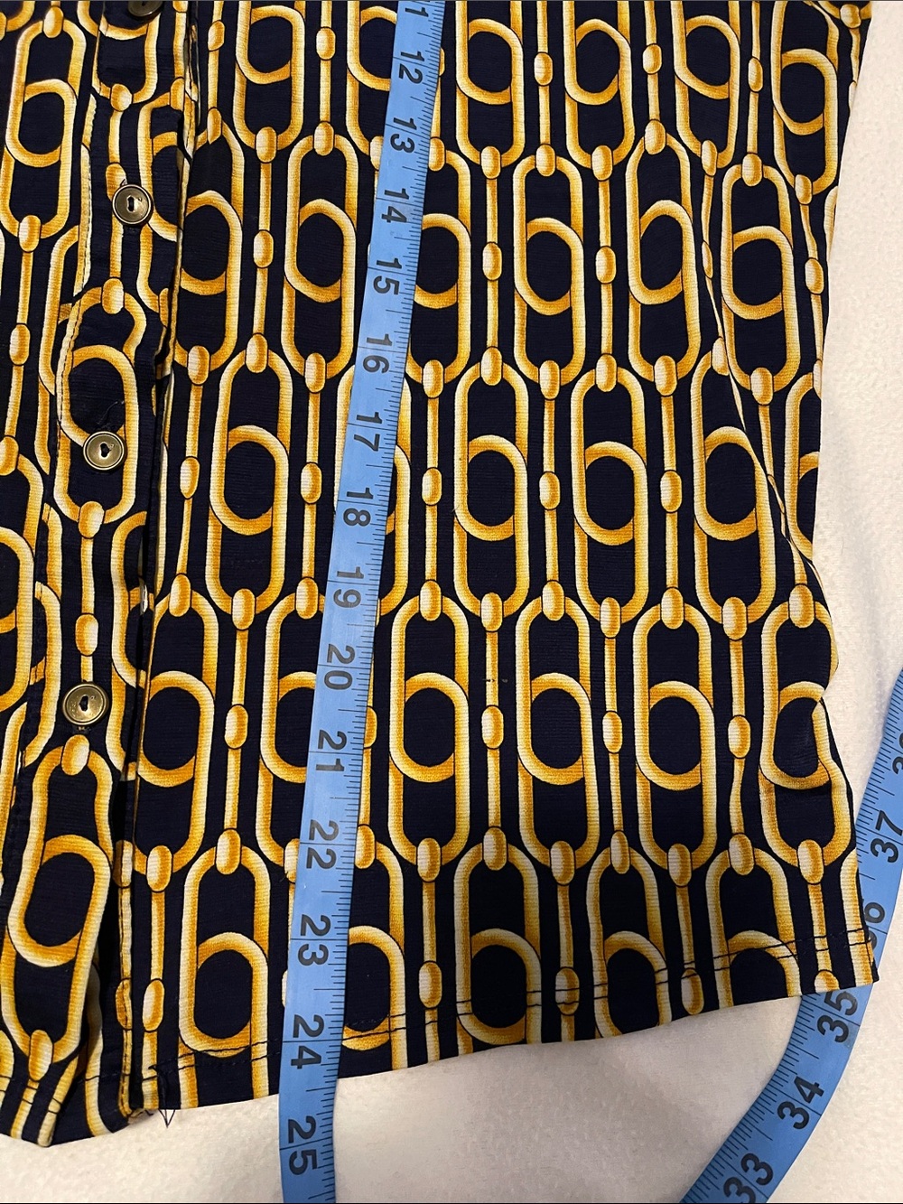 Anthropologie Navy and Gold Geometric Chain-Print Button-Down Shirt - Picture 5 of 7